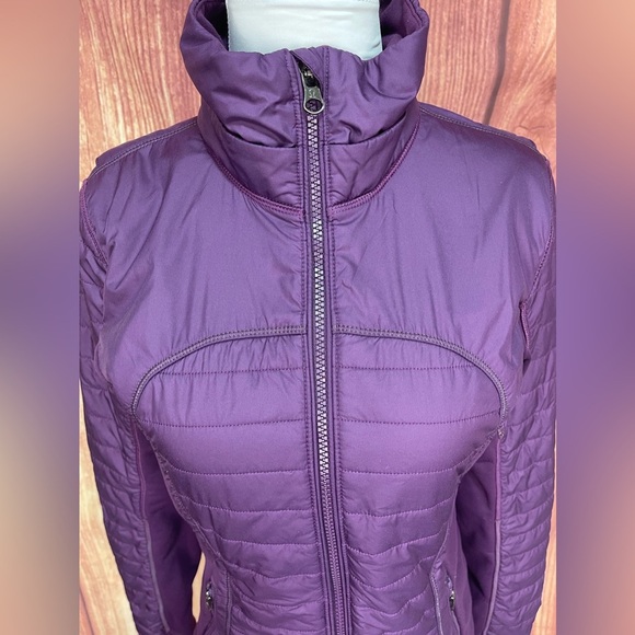 Lululemon first mile women’s jacket purple water & wind resistant stretch S - Picture 9 of 17
